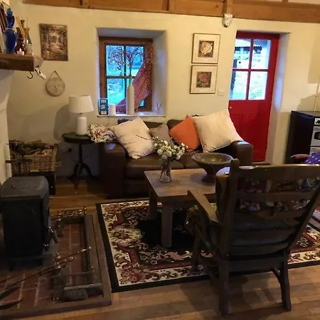 Sweet Meadow A Delightful Romantic Thatched By River Shannon On 4 Acres Is For Peace Party Family Or Work From Hébergement de vacances *