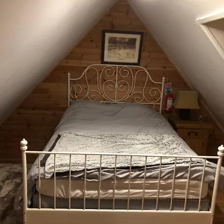 Sweet Meadow A Delightful Romantic Thatched By River Shannon On 4 Acres Is For Peace Party Family Or Work From *